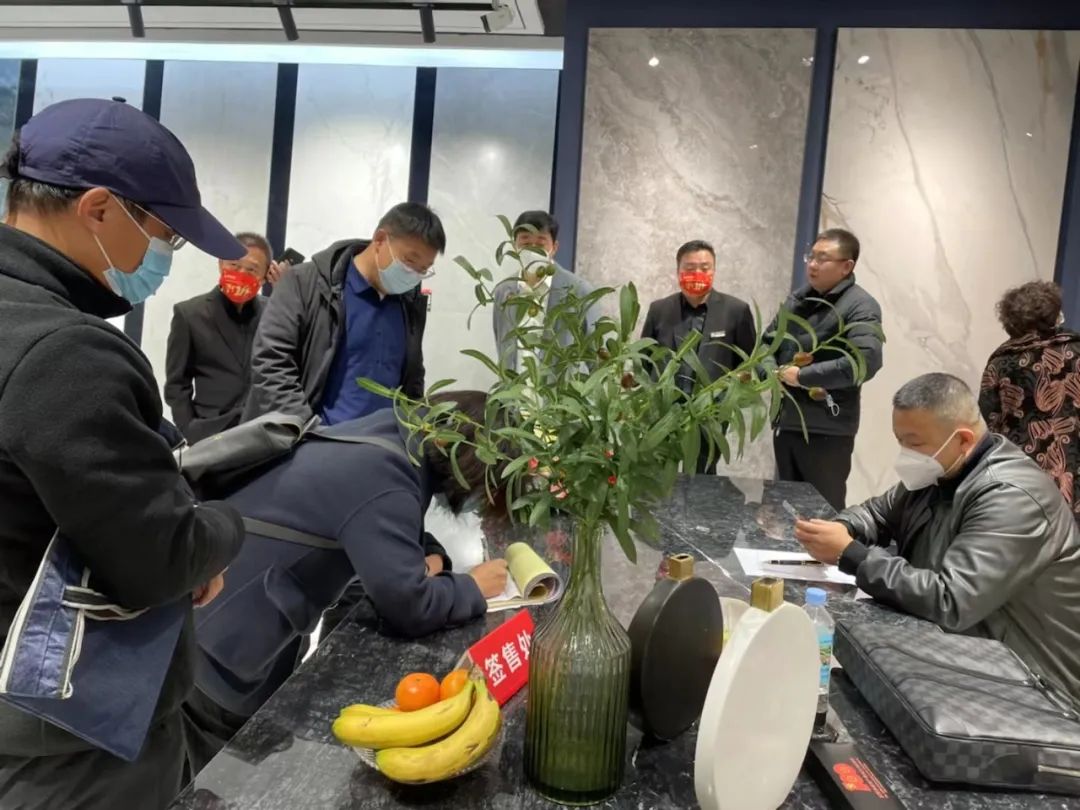 势不可挡，觊发k8旗舰厅陶瓷终端布局再提速，石家庄1000㎡旗舰店盛大开业！(图4)