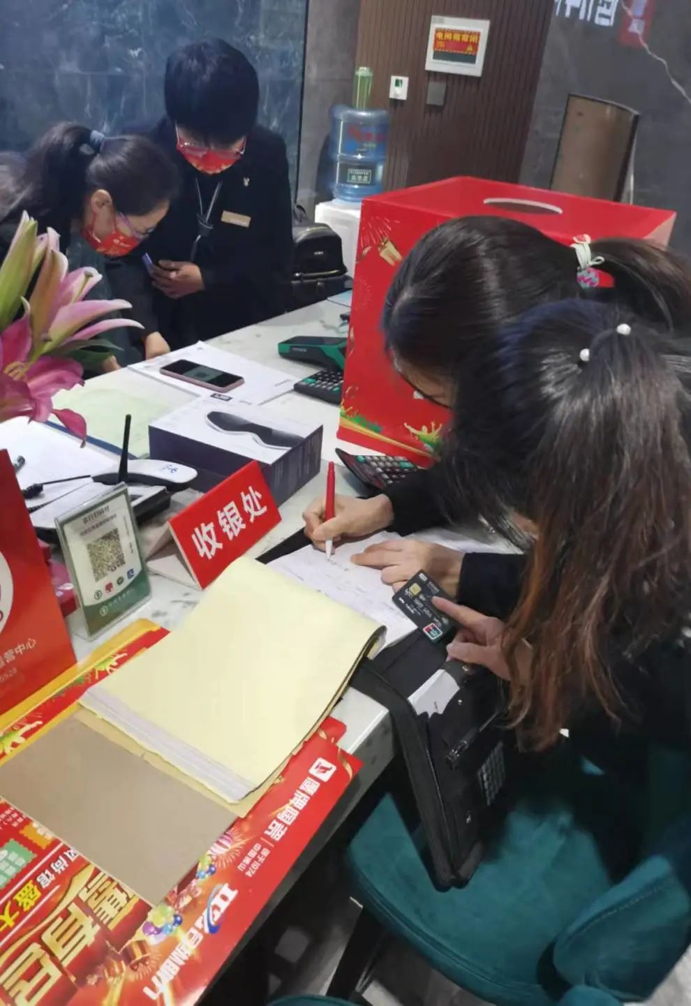 势不可挡，觊发k8旗舰厅陶瓷终端布局再提速，石家庄1000㎡旗舰店盛大开业！(图6)