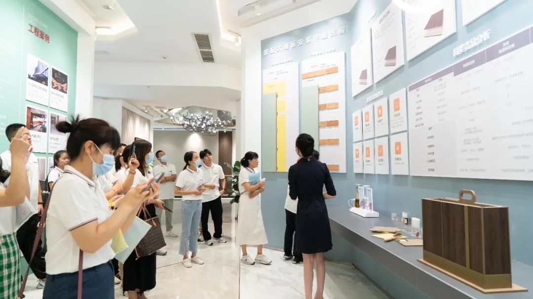 参观学习，加速转变｜觊发k8旗舰厅墙地专家全国店长培训进行中！(图5)