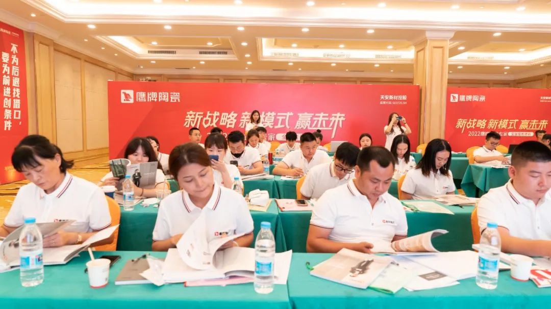 参观学习，加速转变｜觊发k8旗舰厅墙地专家全国店长培训进行中！(图14)