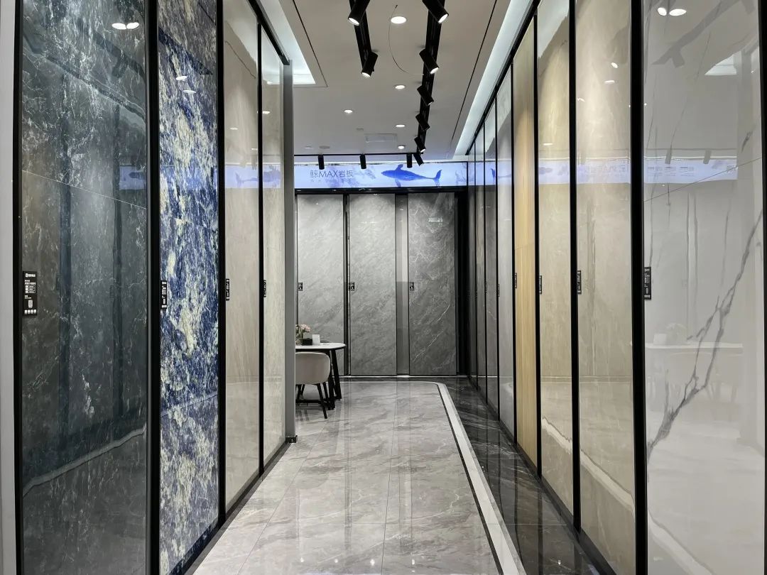 觊发k8旗舰厅墙地专家店｜广西?南宁——以全新面貌华丽绽放，演绎现代时尚轻奢格调(图15)