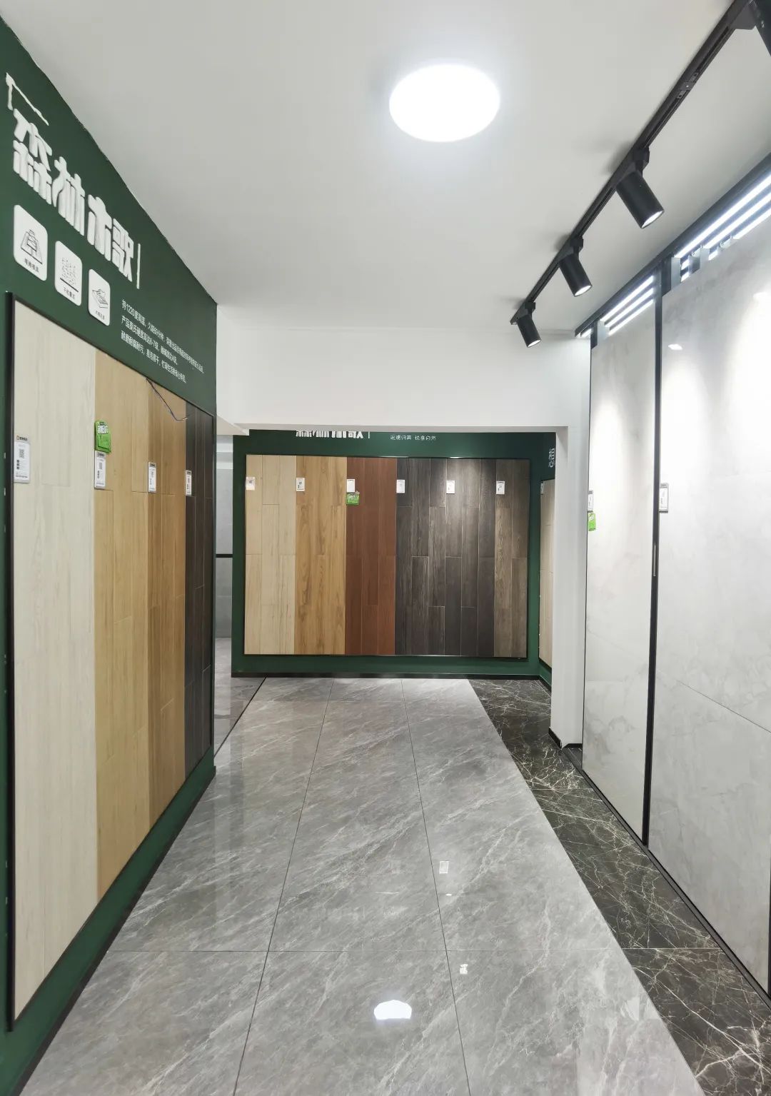 觊发k8旗舰厅墙地专家店｜梅州?兴宁——装出年轻新高度!(图18)
