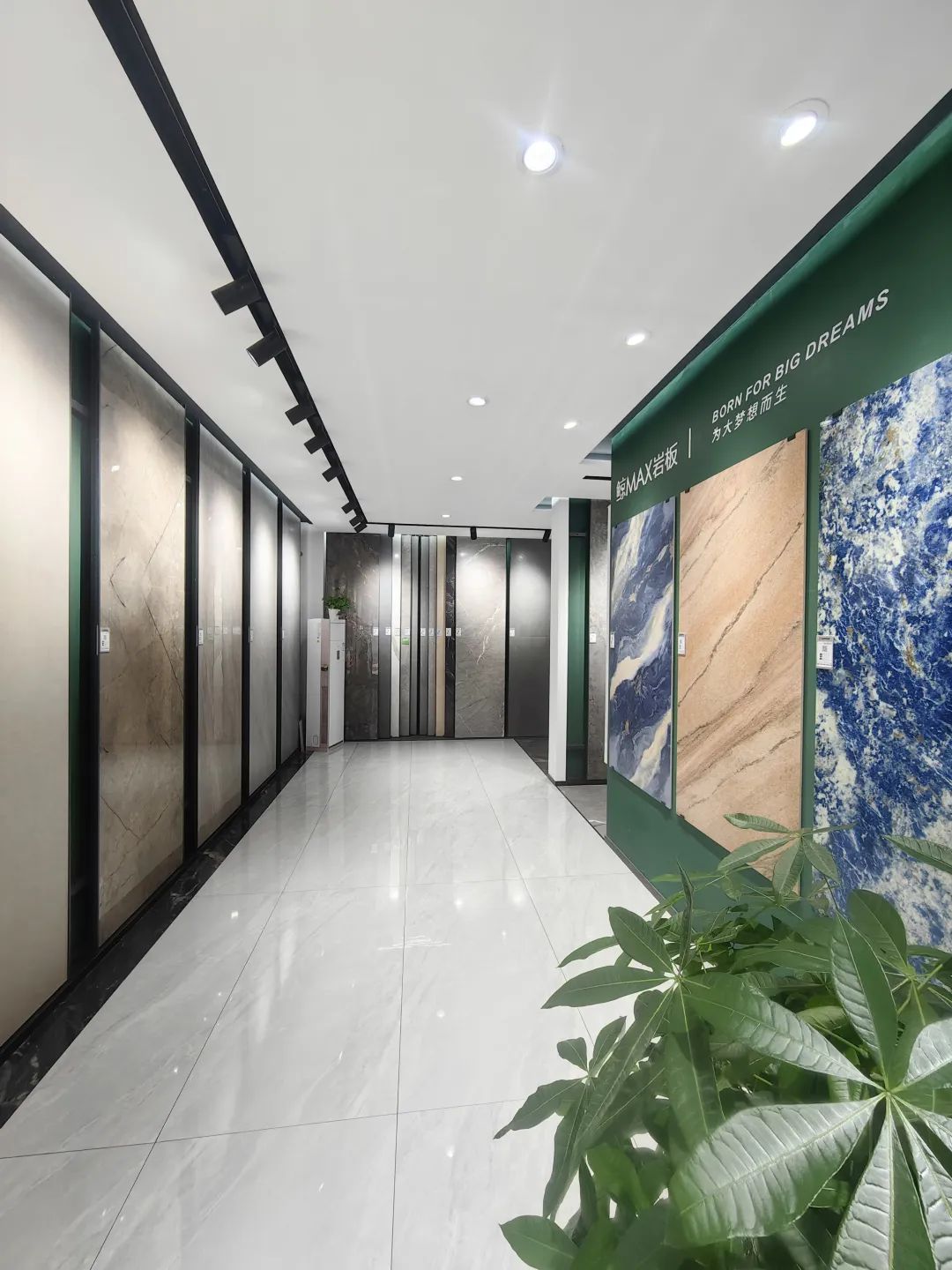 觊发k8旗舰厅墙地专家店｜梅州?兴宁——装出年轻新高度!(图22)