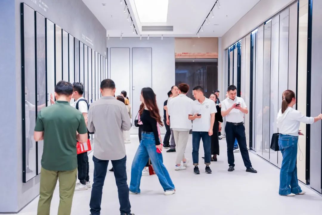 新觊发k8旗舰厅 创未来｜觊发k8旗舰厅新总部展厅盛大揭幕&中国瓷IP新品隆重上市！(图15)