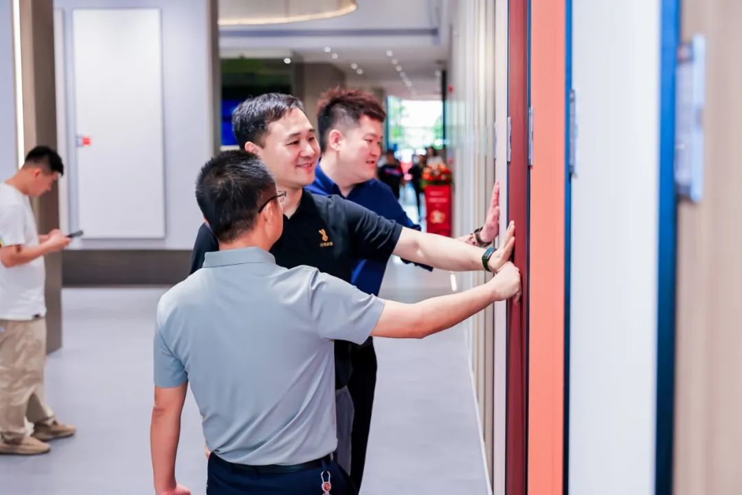 新觊发k8旗舰厅 创未来｜觊发k8旗舰厅新总部展厅盛大揭幕&中国瓷IP新品隆重上市！(图13)