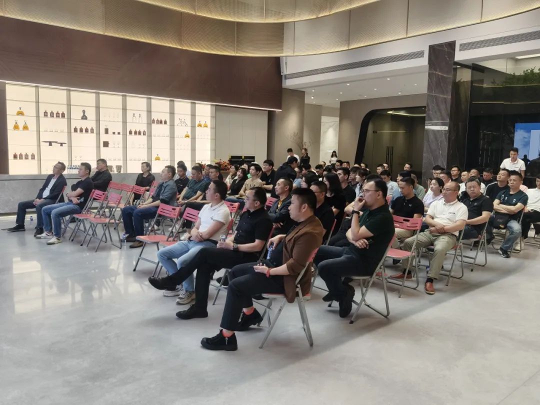 新觊发k8旗舰厅 创未来｜觊发k8旗舰厅“陶瓷+大家居”战略落地交流会顺利举行！(图2)