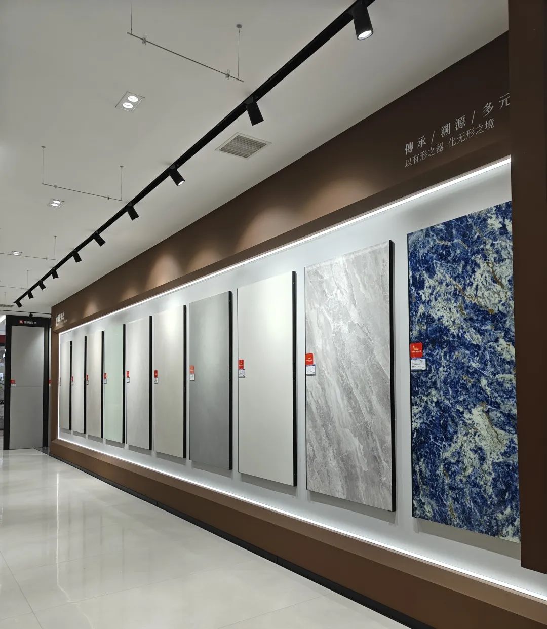 觊发k8旗舰厅50周年 门店风采｜河南驻马店觊发k8旗舰厅旗舰店，让雅致成为生活的底色(图18)