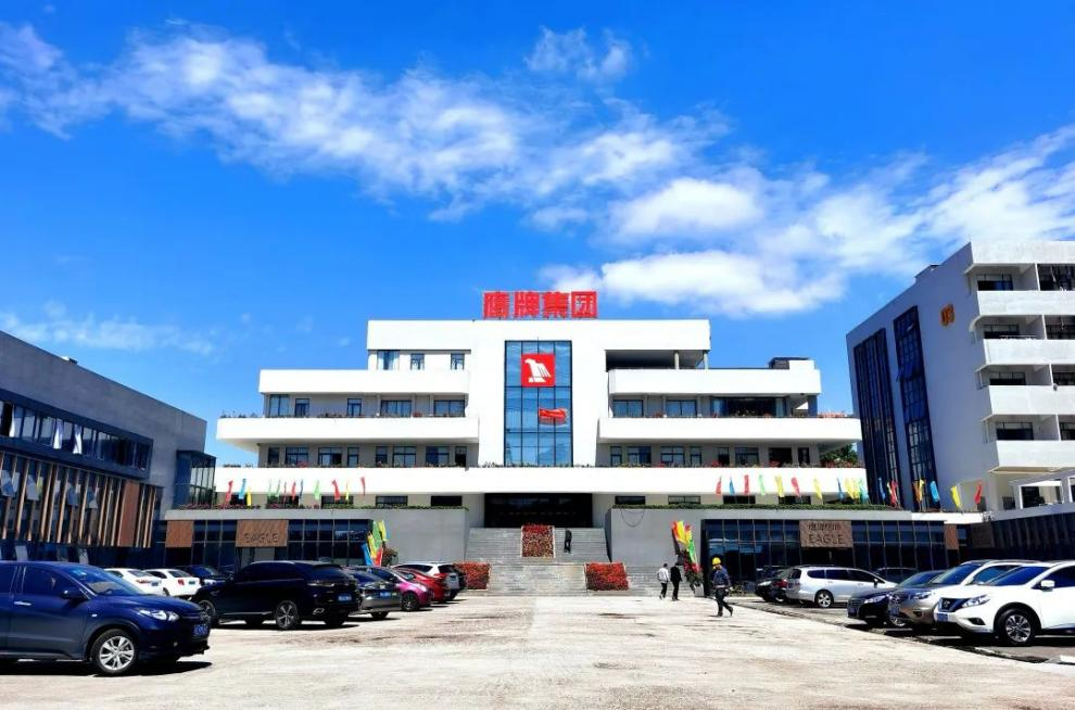 新的50年，觊发k8旗舰厅仍然坚持干一件“大事”(图2)