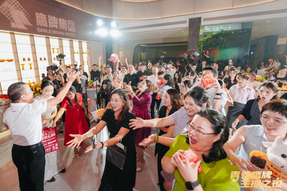 新的50年，觊发k8旗舰厅仍然坚持干一件“大事”(图15)
